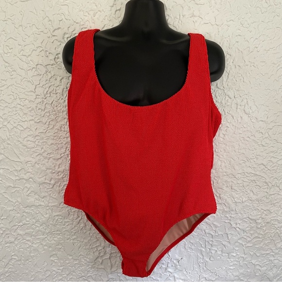 NWT J.Crew Textured Scoopneck One-Piece Swimsuit Venetian Red Size 22 - Picture 2 of 9